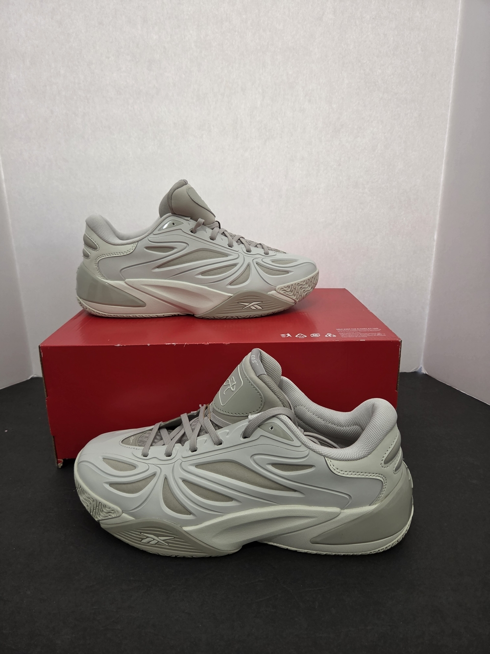 Reebok Angel Reese 1 Giving Grace Basketball Shoes Men's Size 9.5/Women’s size11
